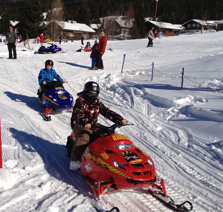 Skidoos für Kids in Brunni-Alpthal